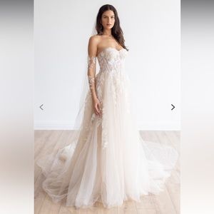 Wtoo by Watters Austin Wedding Dress